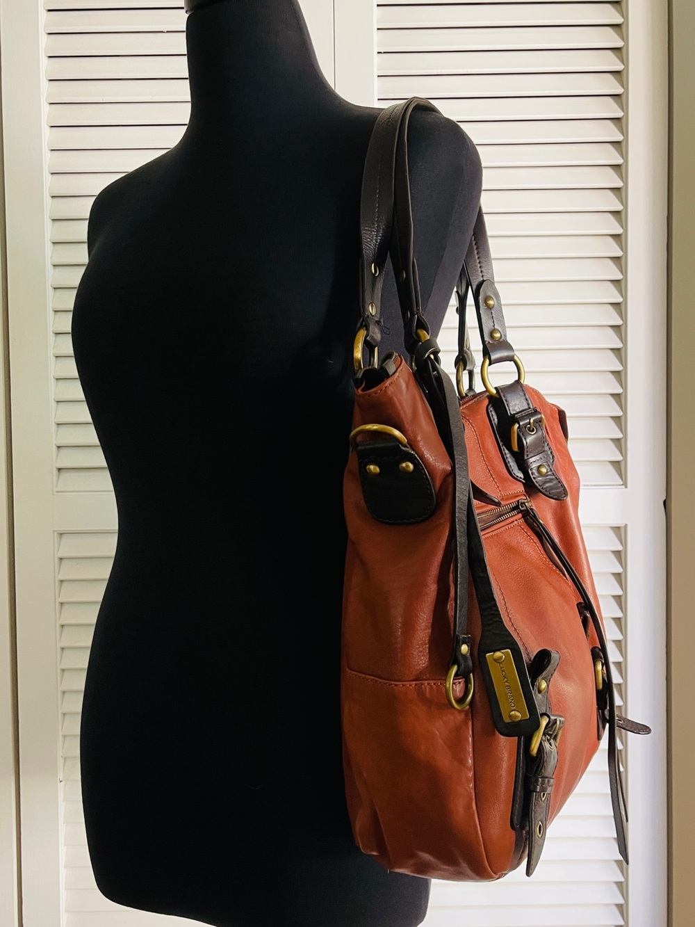 Lucky Brand Leather Shoulder Bag in Cognac with Dark Brown Trim